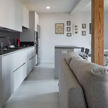 Earra - Casa Fabiola, Centro Y A 2 Min De La Playa Lägenhet