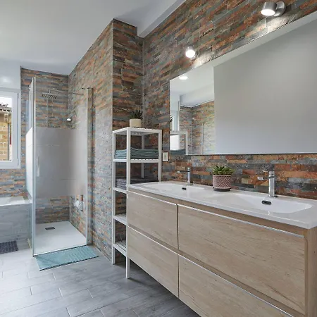 Earra - Casa Fabiola, Centro Y A 2 Min De La Playa Lägenhet *