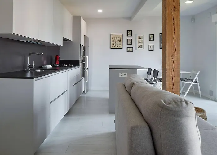 Earra - Casa Fabiola, Centro Y A 2 Min De La Playa Apartment