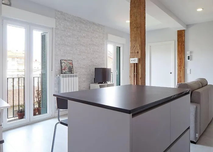 Earra - Casa Fabiola, Centro Y A 2 Min De La Playa *