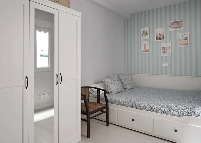 Earra - Casa Fabiola, Centro Y A 2 Min De La Playa Apartment