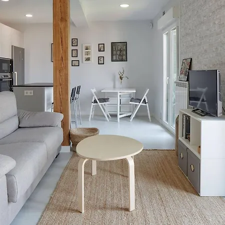Earra - Casa Fabiola, Centro Y A 2 Min De La Playa Apartamento